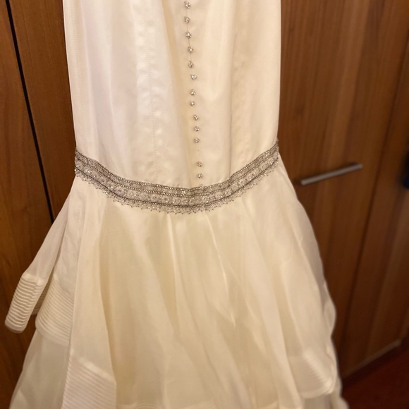 Isabelle Armstrong Kleinfields designer silk wedding dress - Picture 10 of 16